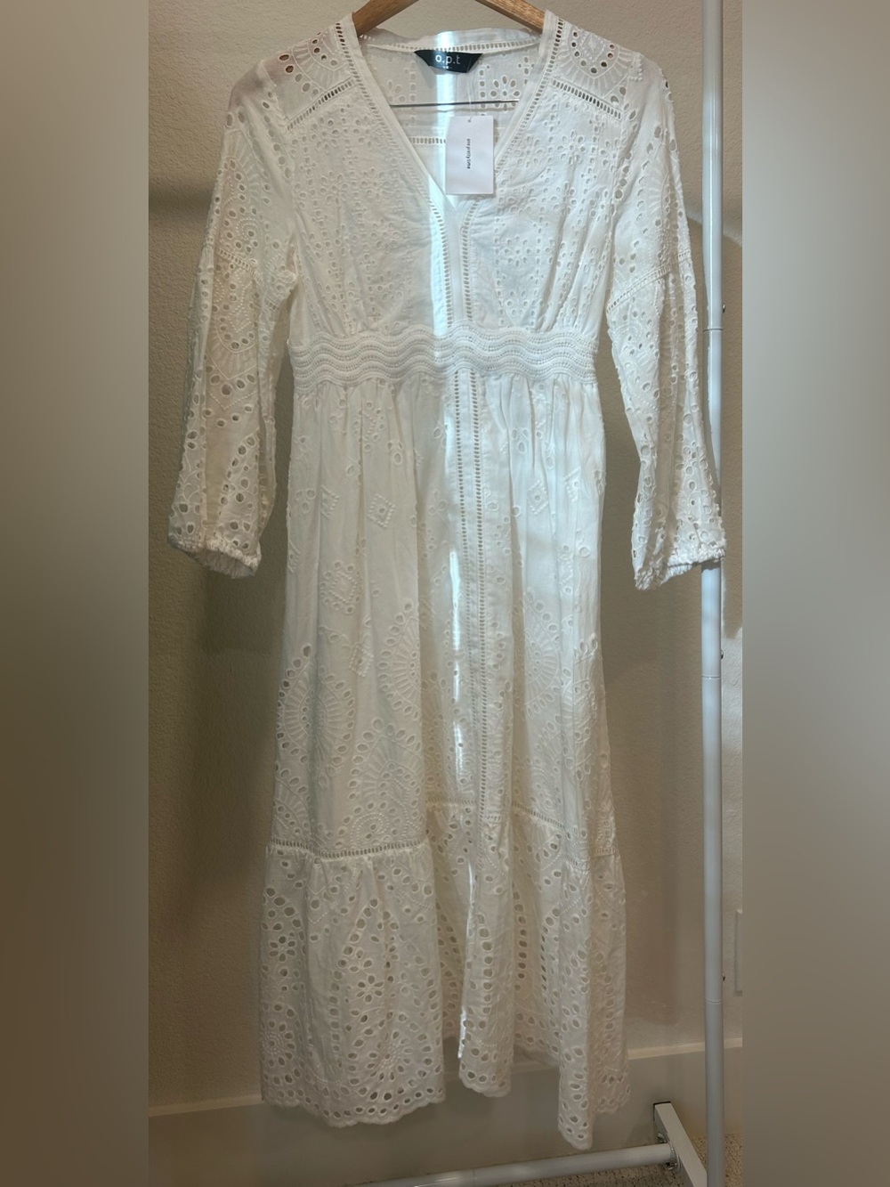Tuckernuck O.P.T Eyelet Midi Dress NEW - Picture 2 of 7